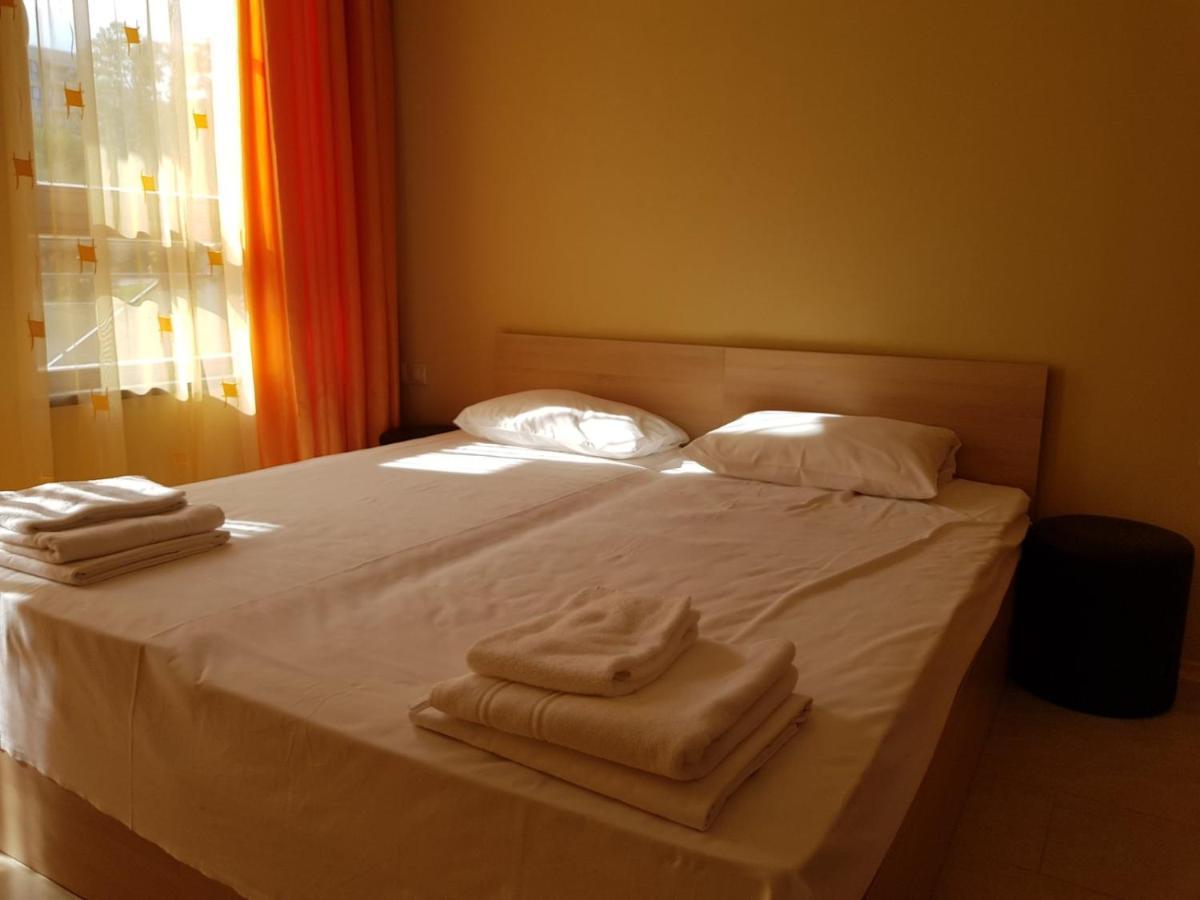 Golden Sands Rentals Apartments Εξωτερικό φωτογραφία