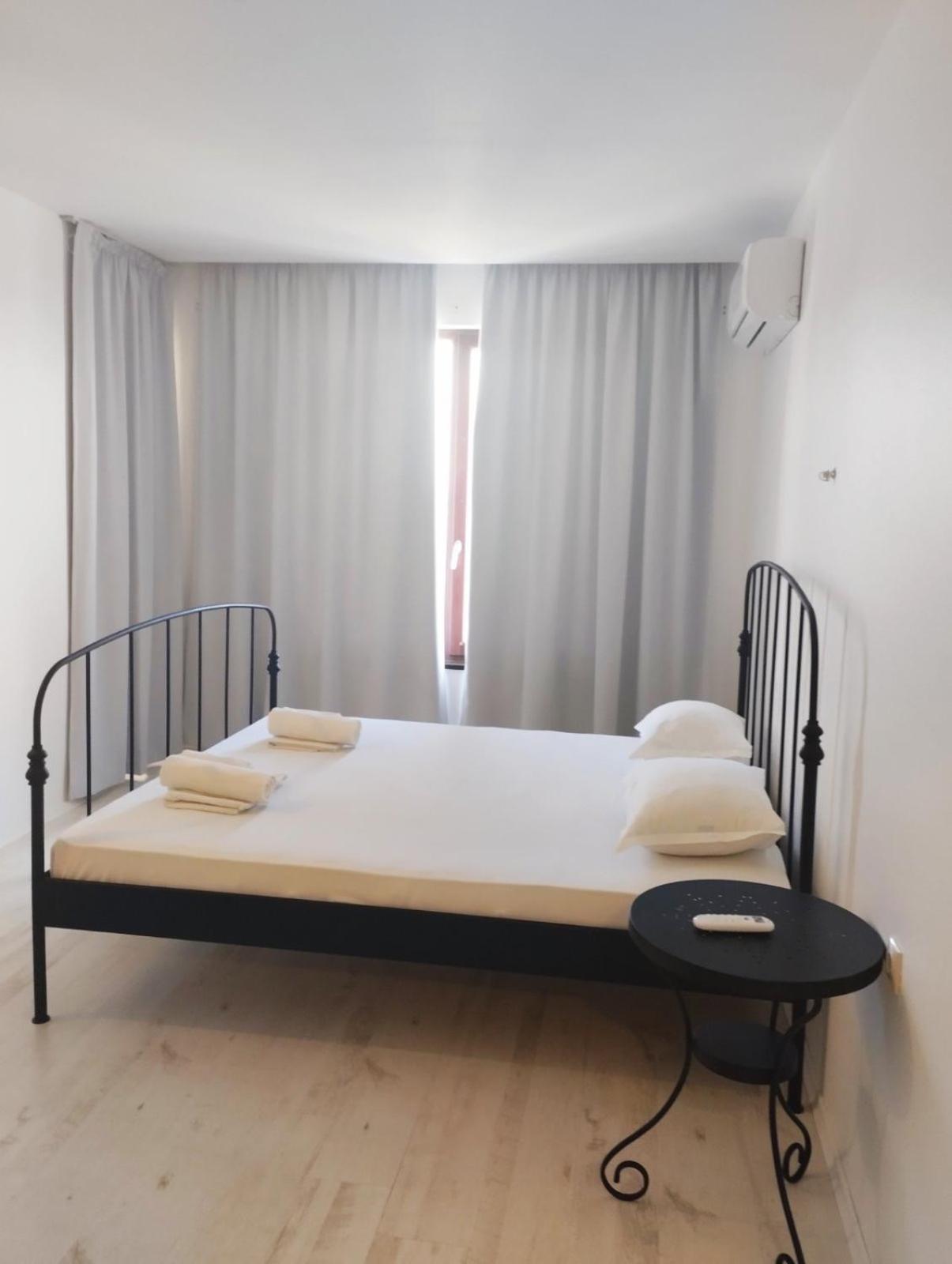 Golden Sands Rentals Apartments Εξωτερικό φωτογραφία