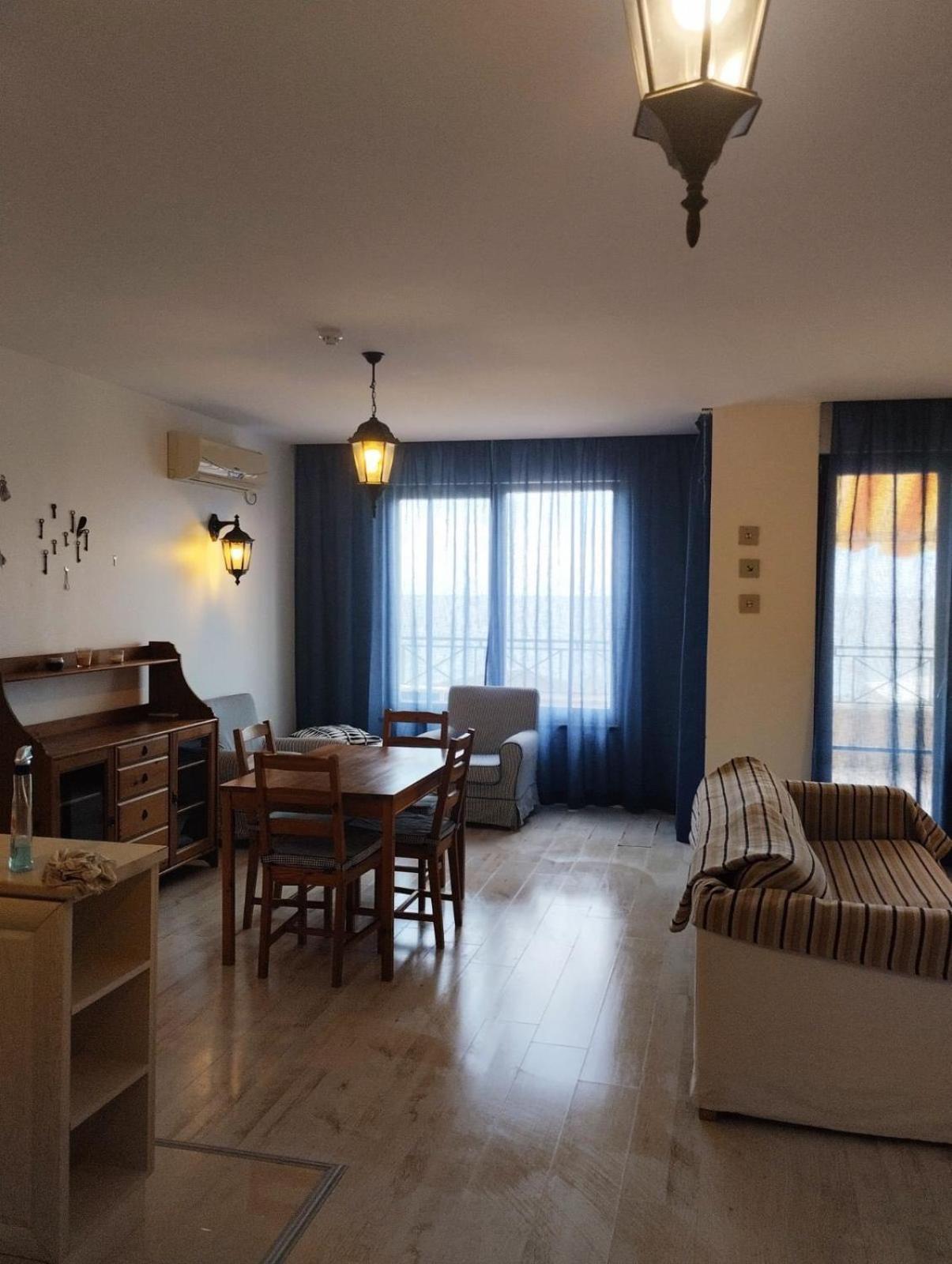 Golden Sands Rentals Apartments Εξωτερικό φωτογραφία