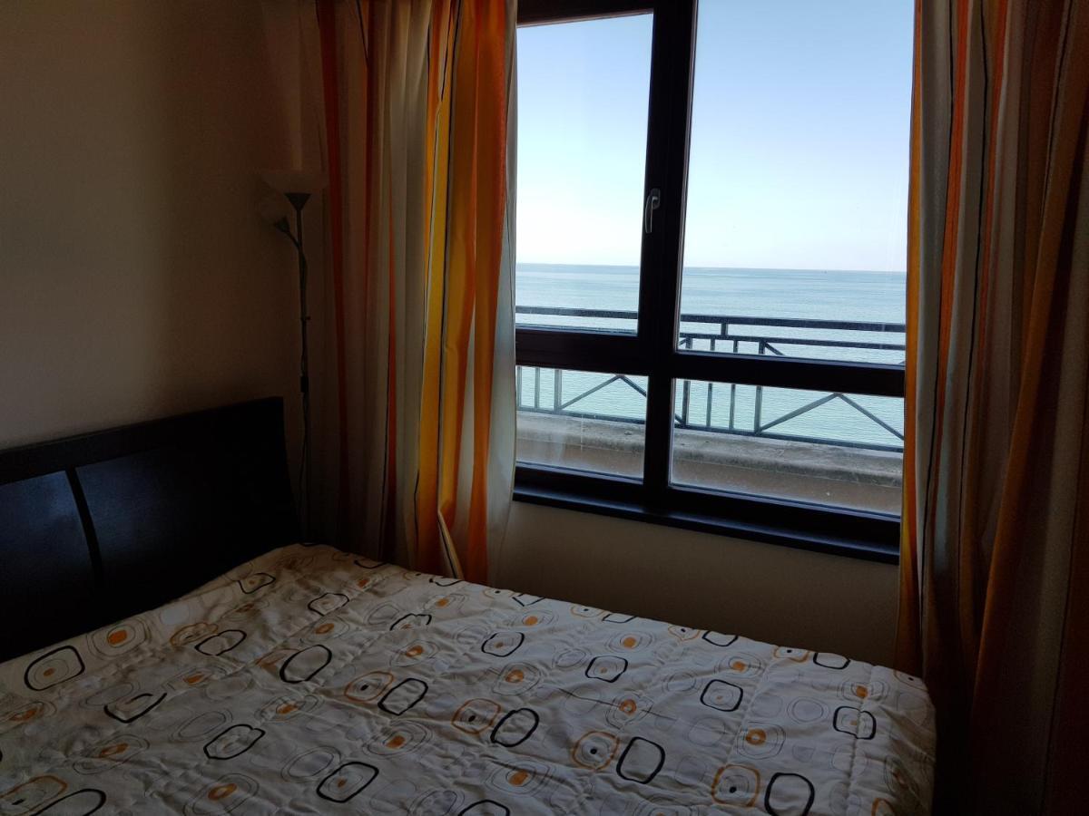 Golden Sands Rentals Apartments Εξωτερικό φωτογραφία